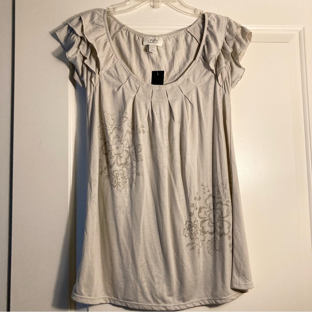 Floral Ruffle Sleeve Top NWT - Picture 2 of 11